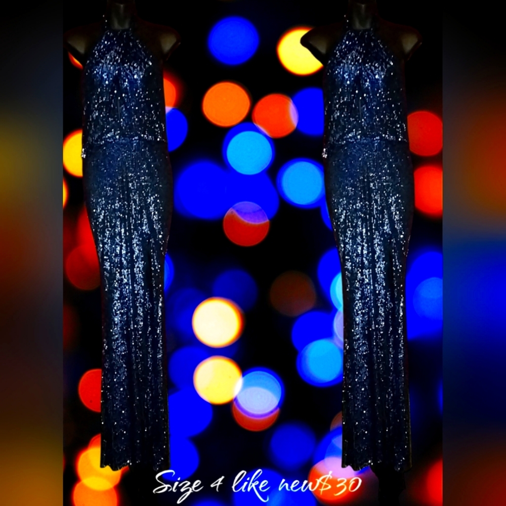 Nicole Bakewell Long Dark Blue Dress $60 50% off so the price will be $30